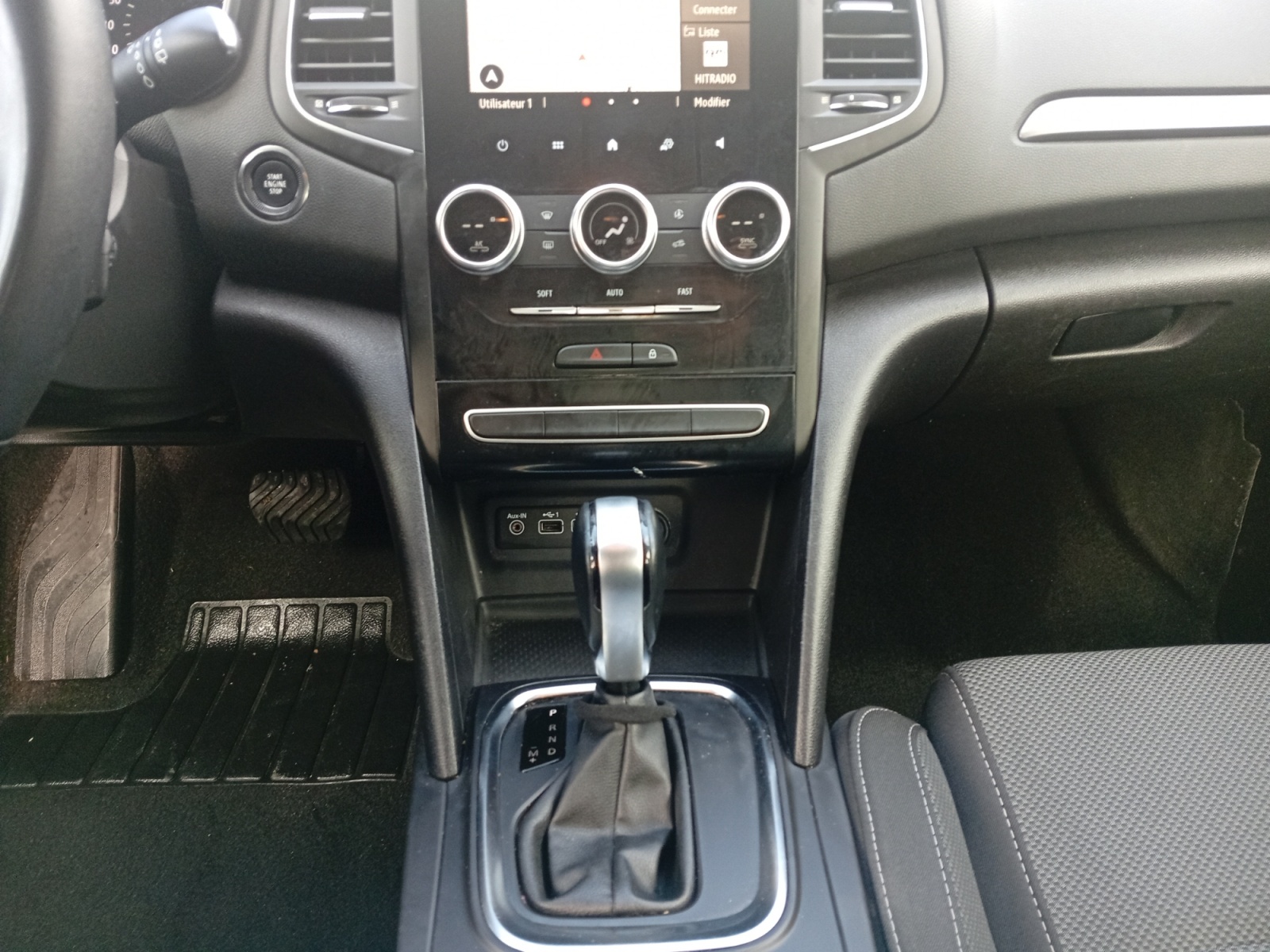 RENAULT MEGANE-RENAULT MEGANE MEGANE IV - PH2 - 1.5 BLUE DCI EQUILIBRE BVA 115CH-image-8