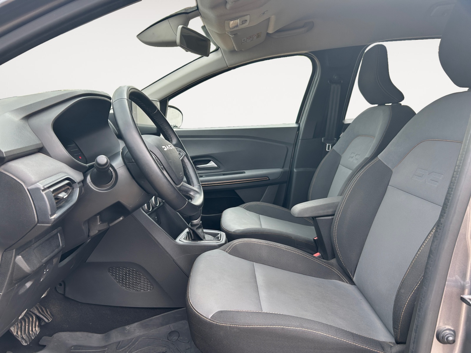 DACIA JOGGER-DACIA JOGGER JOGGER I - PH1 - 1.6 HYBRID 140 EXTREME BVM 102CH-image-6