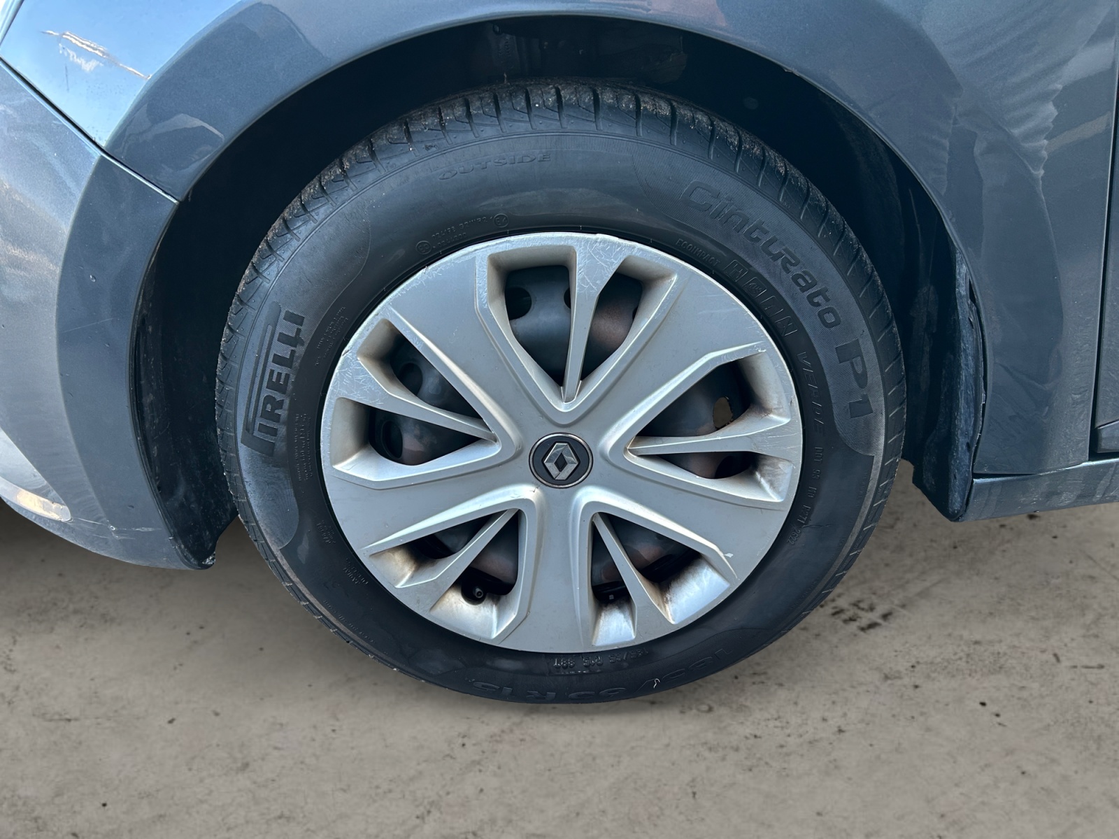 RENAULT CLIO-RENAULT CLIO CLIO V - PH2 - 1.5 DCI AUTHENTIC BVM 115CH-image-11