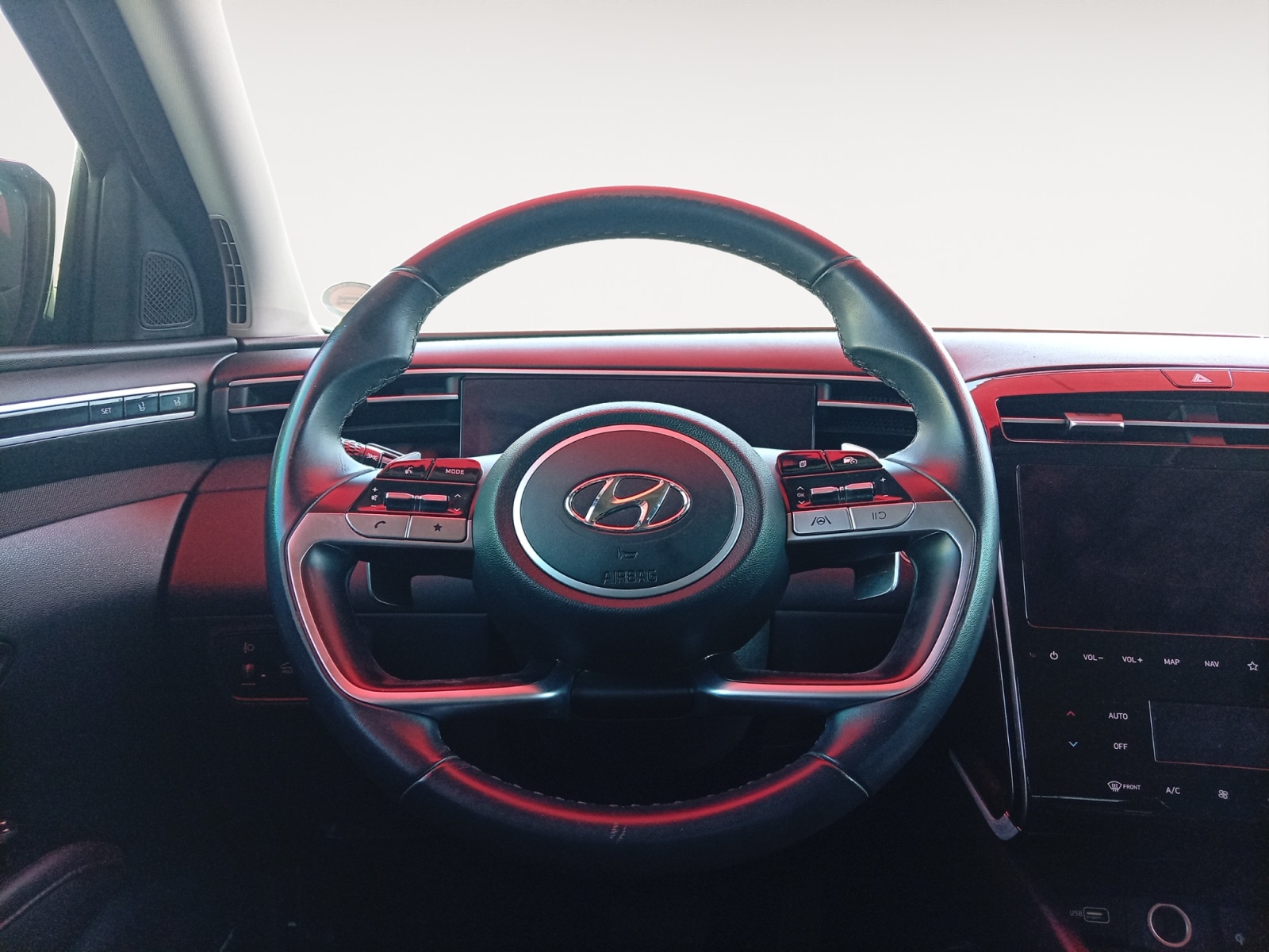 HYUNDAI TUCSON-HYUNDAI TUCSON TUCSON IV - PH2 - 1.6 CRDI ULTIMATE BVA 136CH-image-9