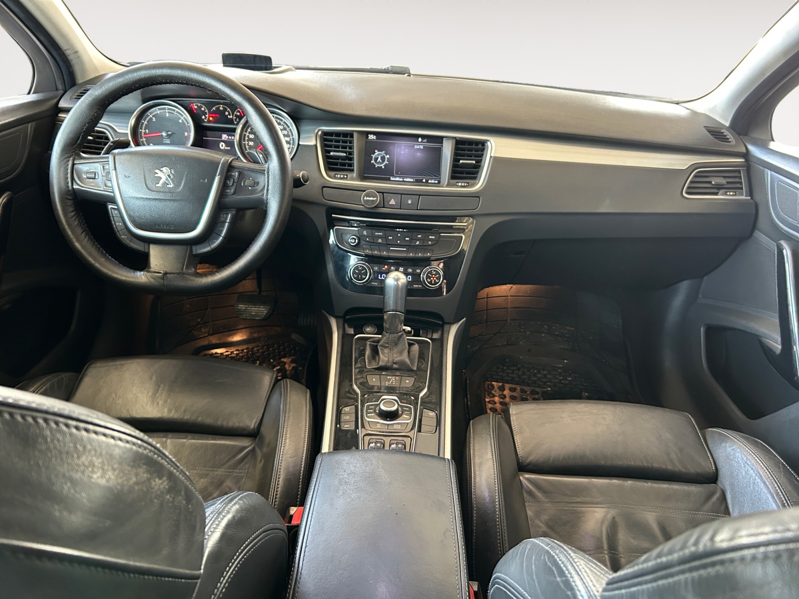 PEUGEOT 508-PEUGEOT 508 508 II - PH1 - 2.0 HDI ALLURE PACK BVA 180CH-image-8