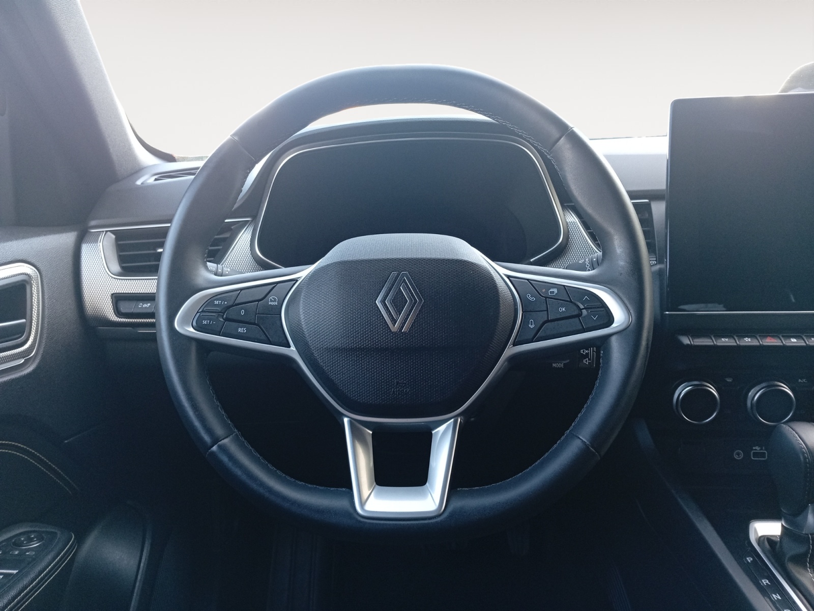 RENAULT ARKANA-RENAULT ARKANA ARKANA I - PH1 - 1.6 E-TECH FULL HYBRID TECHNO BVA 145CH-image-9