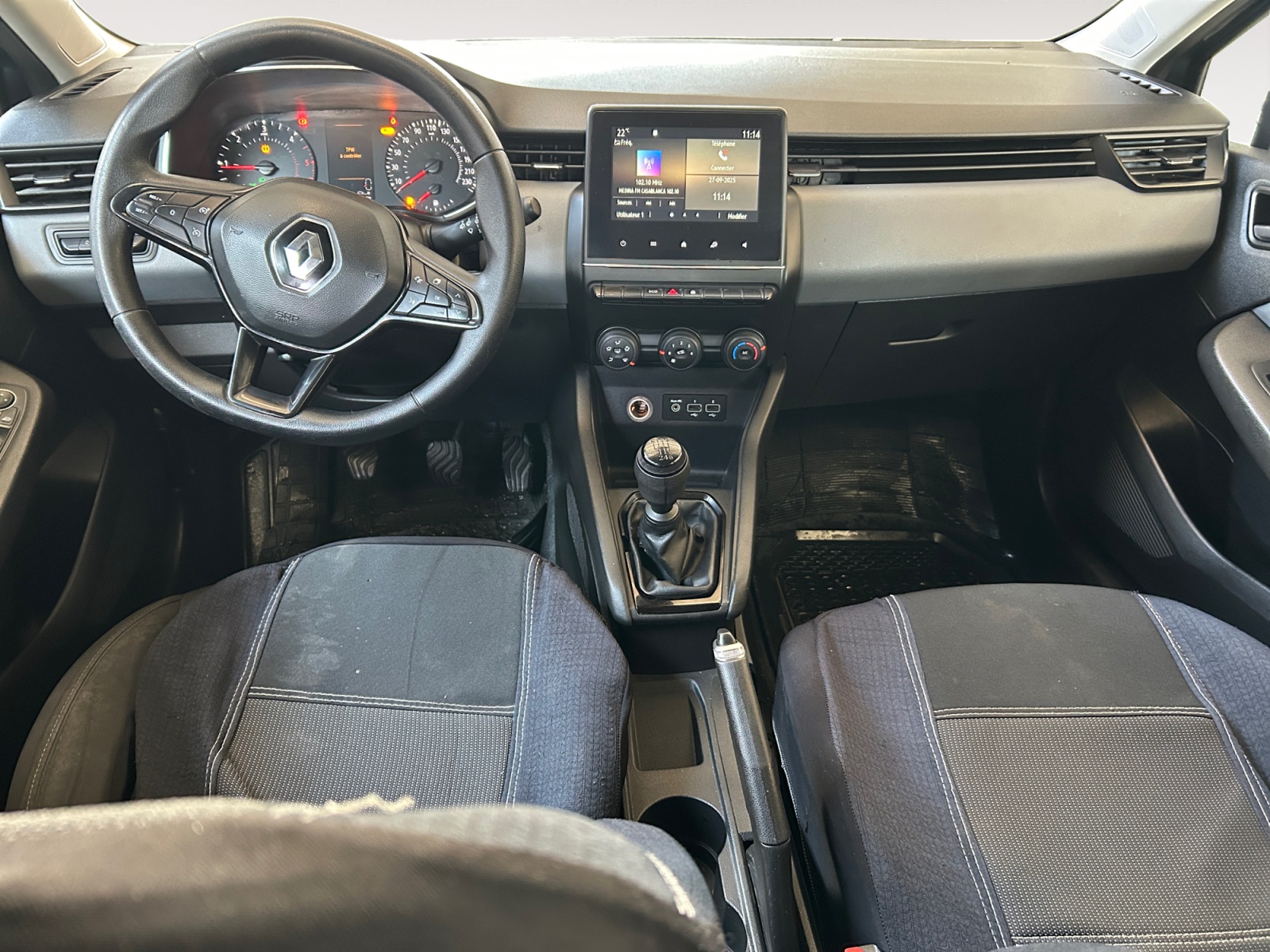 RENAULT CLIO-RENAULT CLIO CLIO V - PH1 - 1.5 DCI AUTHENTIC BVM 115CH-image-9