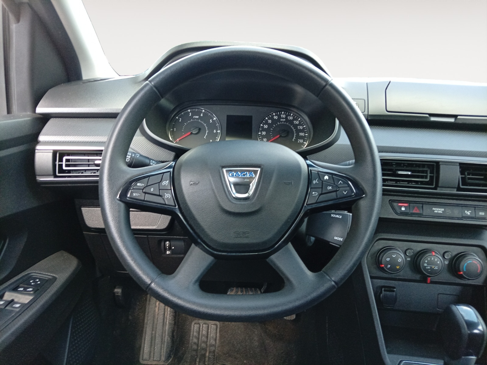 DACIA LOGAN-DACIA LOGAN LOGAN III - PH1 - 1.0 TCE CVT ESSENTIEAL BVA 100CH-image-8