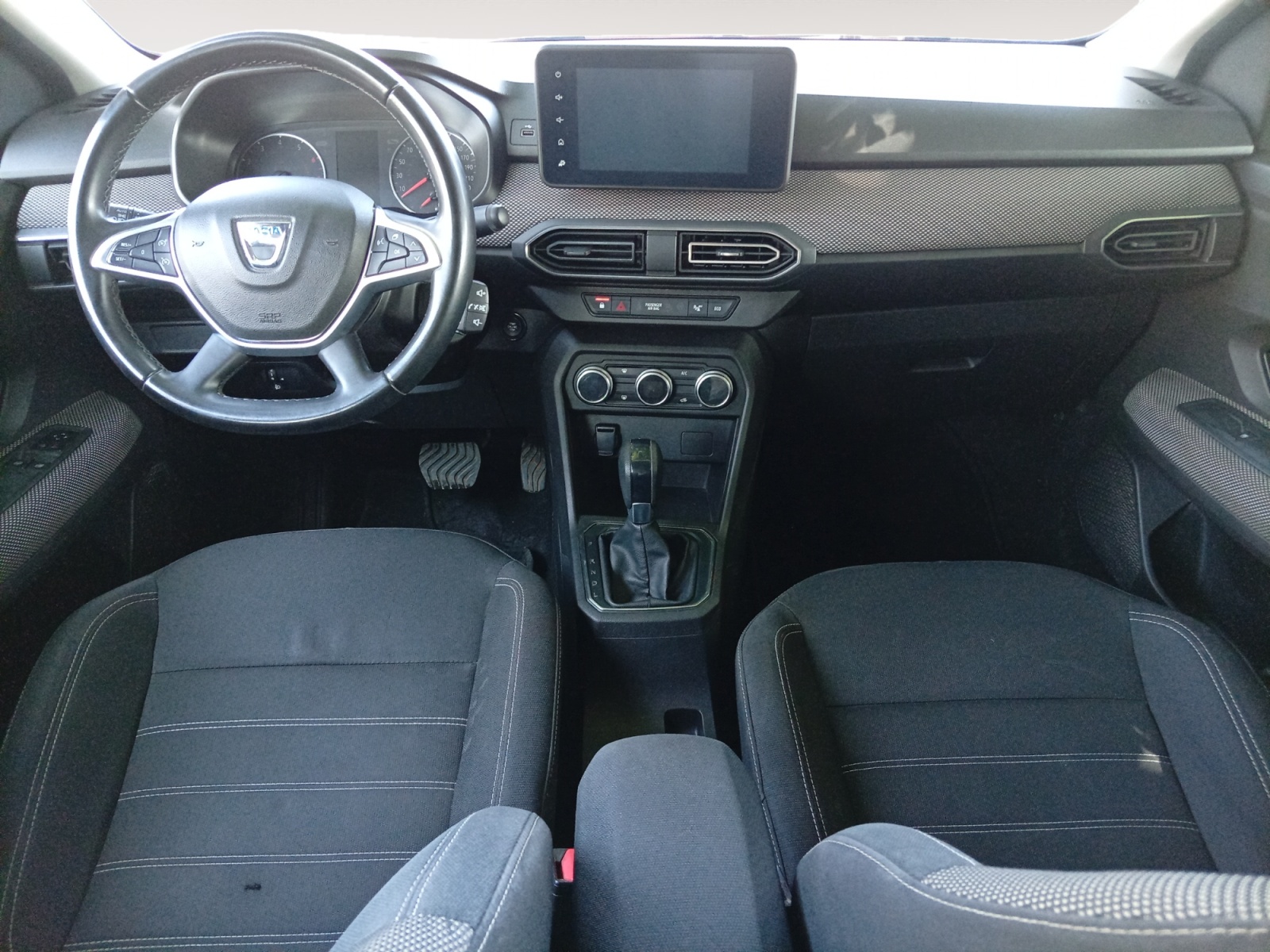 DACIA LOGAN-DACIA LOGAN LOGAN III - PH1 - 1.0 TCE 100 CVT CONFORT BVA 100CH-image-7