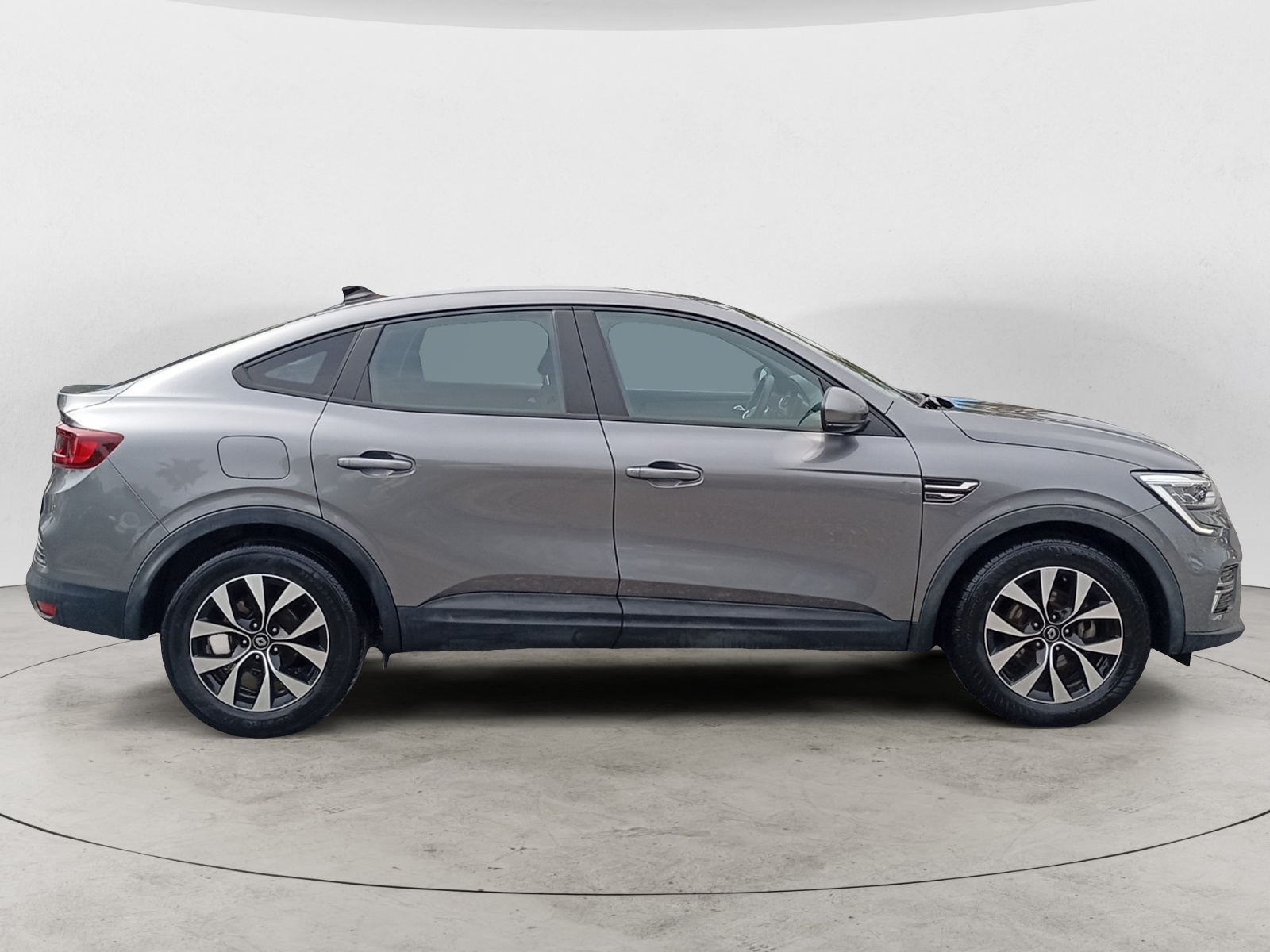 RENAULT ARKANA-RENAULT ARKANA ARKANA I - PH1 - 1.6 E-TECH FULL HYBRID EQUILIBRE BVA 145CH-image-4