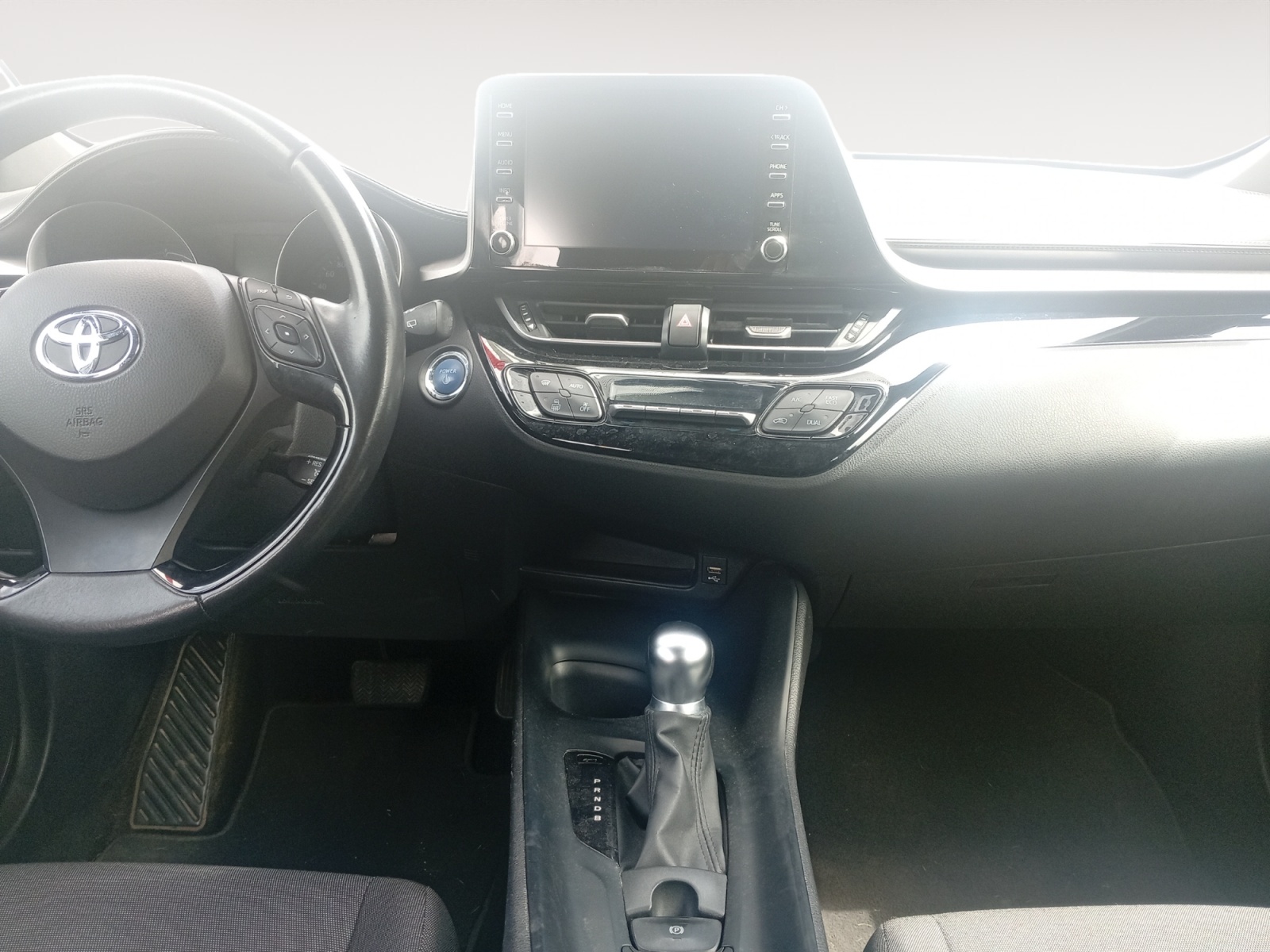 TOYOTA C-HR-TOYOTA C-HR 1.8 HYBRIDE 122 DISTINCTIVE-image-8