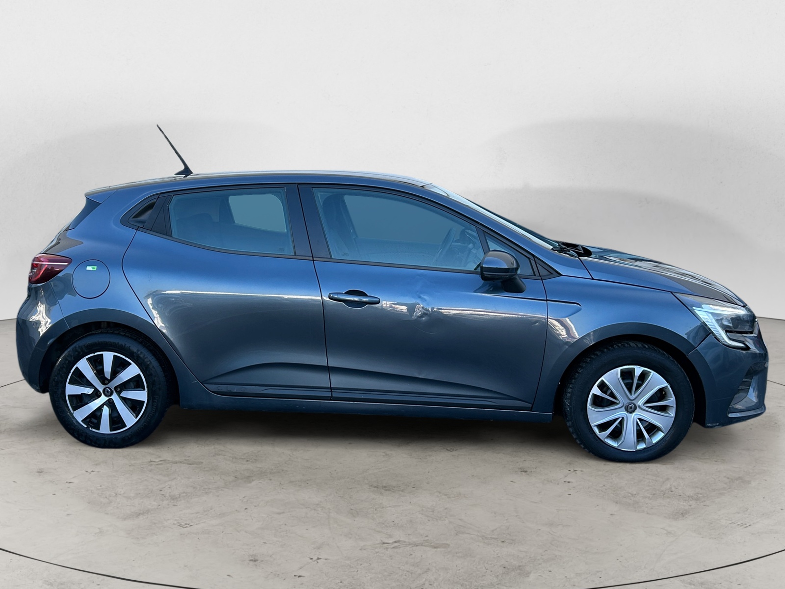 RENAULT CLIO-RENAULT CLIO CLIO V - PH2 - 1.5 DCI AUTHENTIC BVM 115CH-image-4