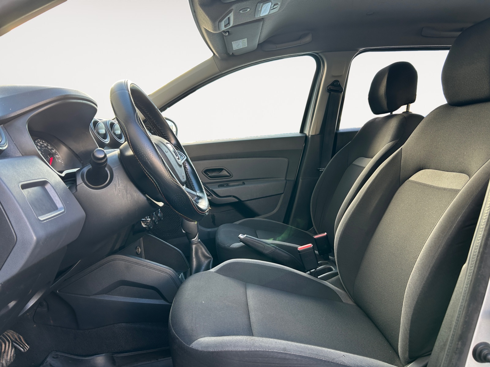 DACIA DUSTER-DACIA DUSTER DUSTER I - PH2 - 1.5 DCI LAURéATE PLUS MY17 4X2 EDC BVR 110CH-image-6