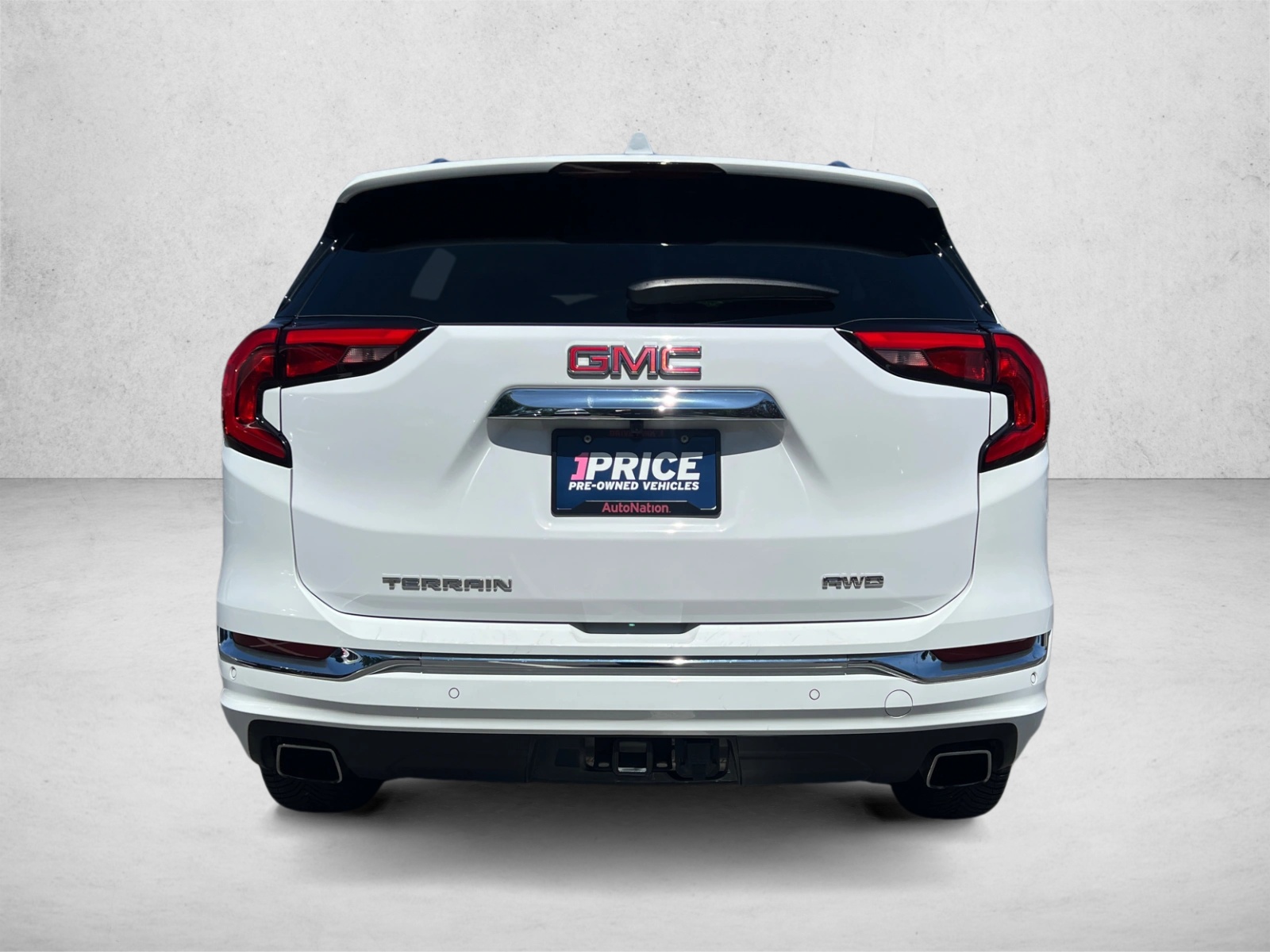 View vehicle photo 6