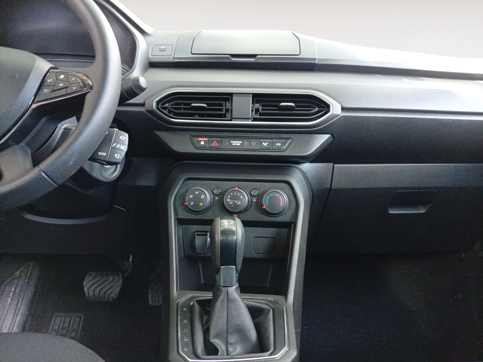 DACIA LOGAN-DACIA LOGAN LOGAN III - PH1 - 1.0 TCE EXPRESSION  BVA 100CH-image-8