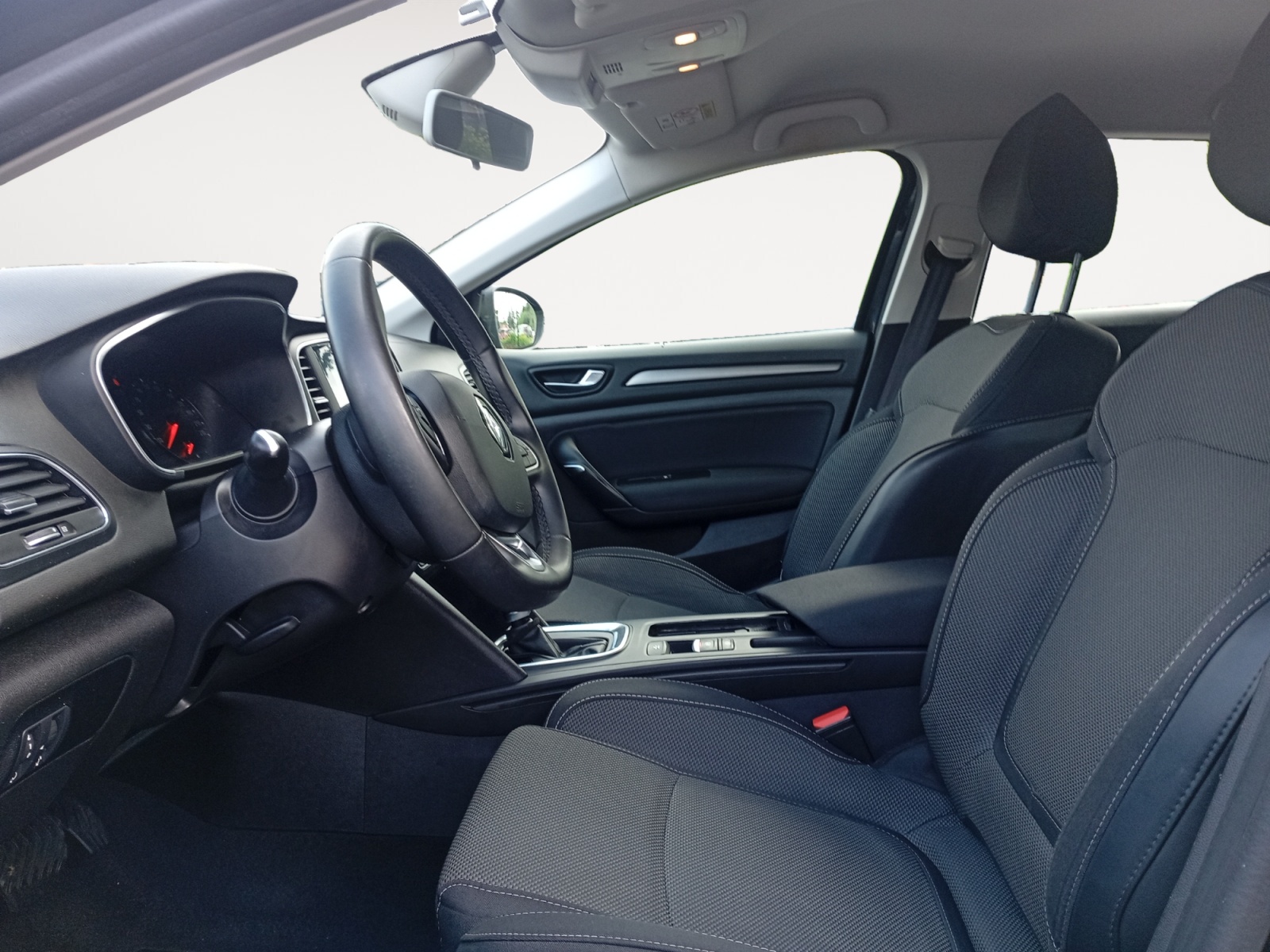 RENAULT MEGANE-RENAULT MEGANE MEGANE IV - PH2 - 1.5 BLUE DCI EQUILIBRE BVA 115CH-image-6