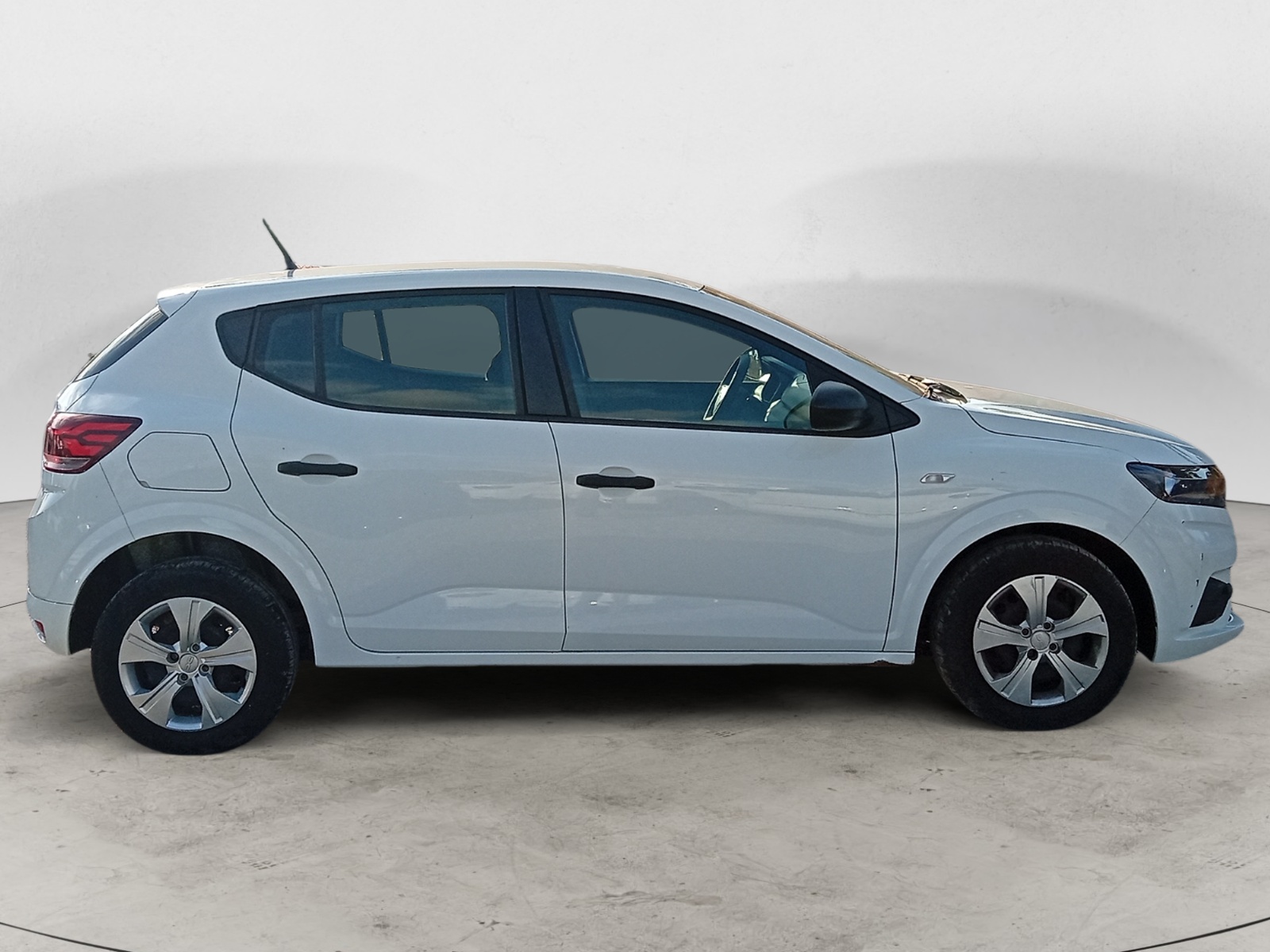 DACIA SANDERO-DACIA SANDERO SANDERO III - PH2 - 1.0 TCE  STREETWAY  ESSENTIEL BVM 100CH-image-4