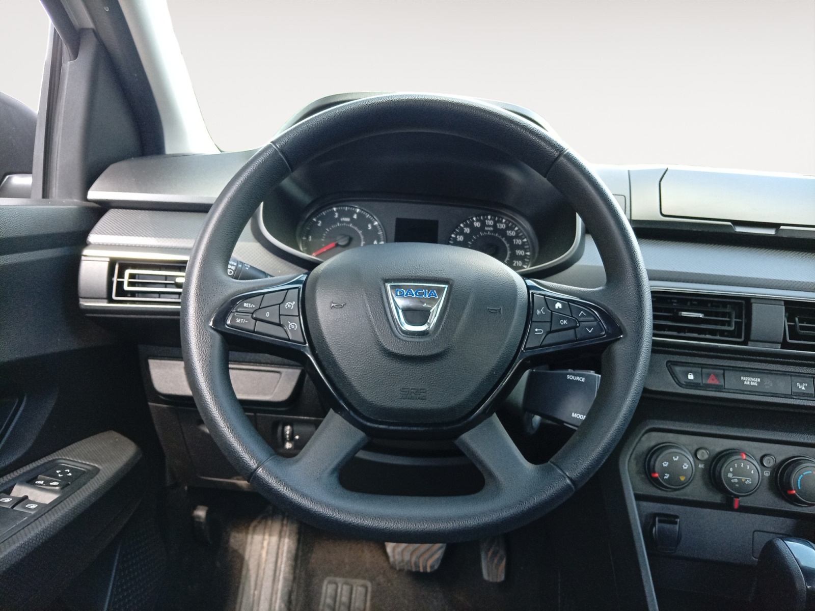 DACIA LOGAN-DACIA LOGAN LOGAN III - PH2 - 1.0 TCE ESSENTIEL CVT 100CH-image-9