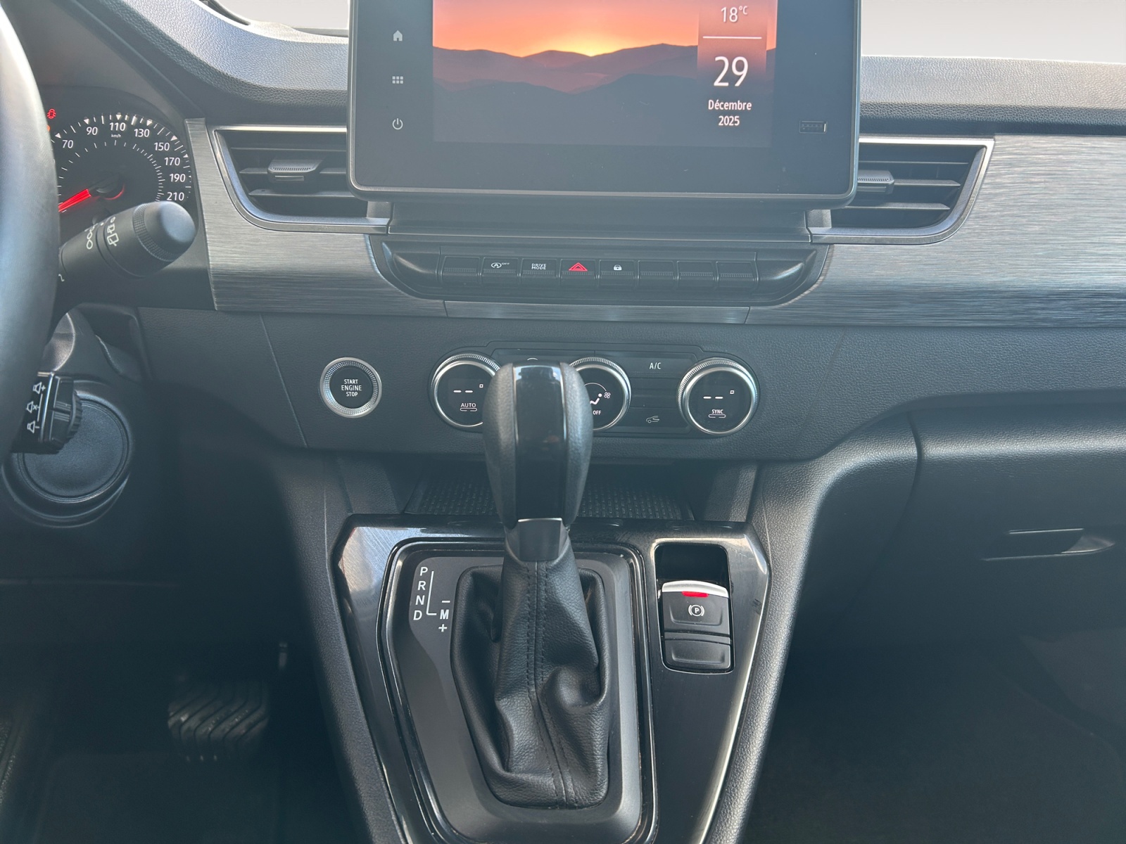 RENAULT KANGOO-RENAULT KANGOO KANGOO III - PH1 - 1.5 BLUE DCI BVA TECHNO BVA 115CH-image-6