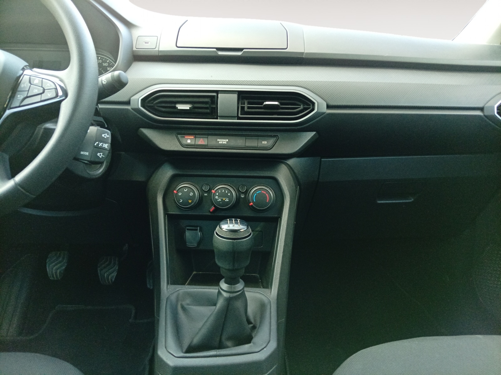 DACIA SANDERO-DACIA SANDERO SANDERO III - PH2 - 1.0 TCE  STREETWAY  ESSENTIEL BVM 100CH-image-8