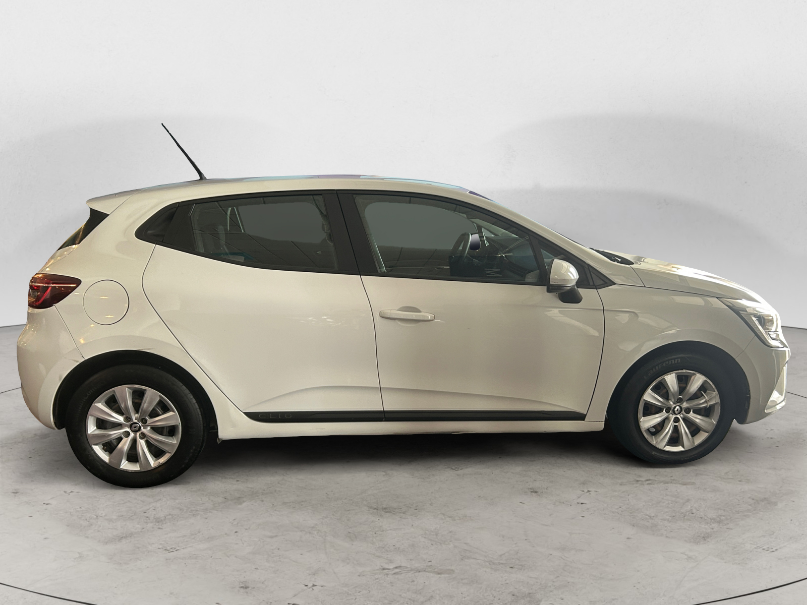 RENAULT CLIO-RENAULT CLIO AUTHENTIC-image-6