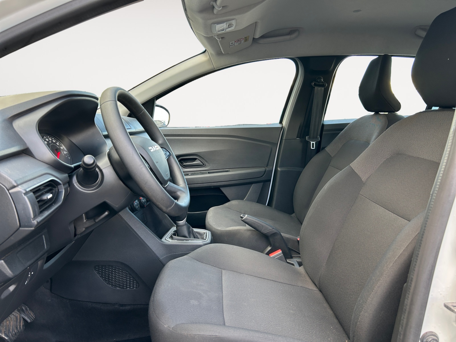 DACIA LOGAN-DACIA LOGAN LOGAN III - PH1 - 1.0 TCE ESSENTIEL CVT 100CH-image-6