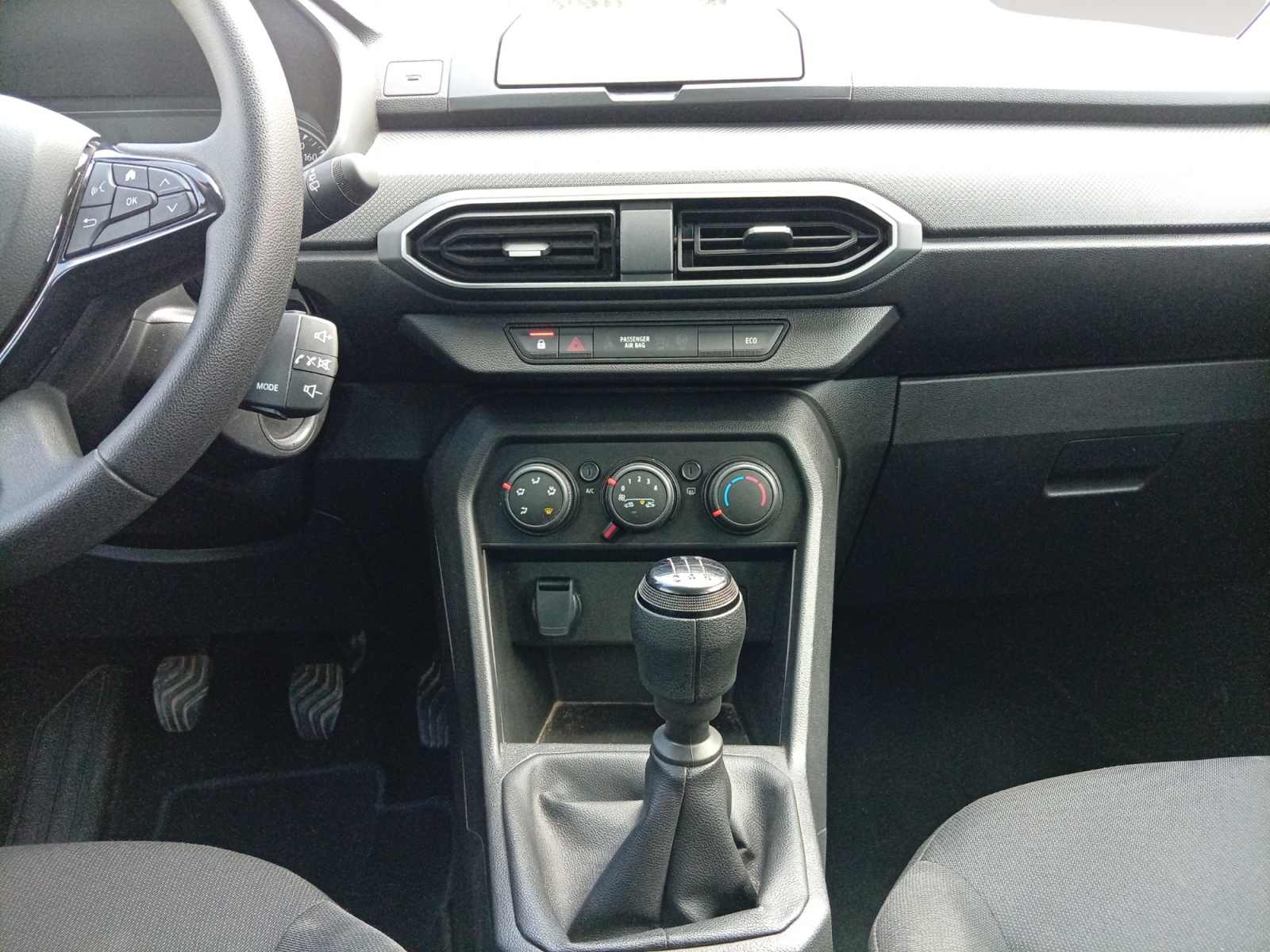 DACIA SANDERO-DACIA SANDERO SANDERO III - PH2 - 1.0 TCE  STREETWAY  ESSENTIEL BVM 100CH-image-8