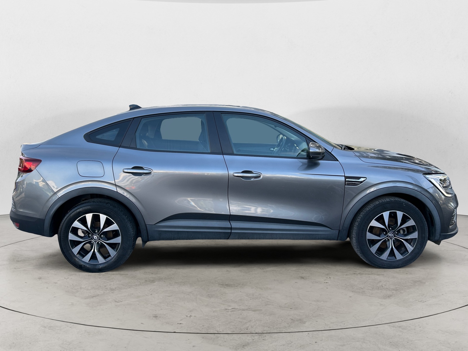 RENAULT ARKANA-RENAULT ARKANA ARKANA I - PH1 - 1.6 E-TECH FULL HYBRID EQUILIBRE BVA 145CH-image-4