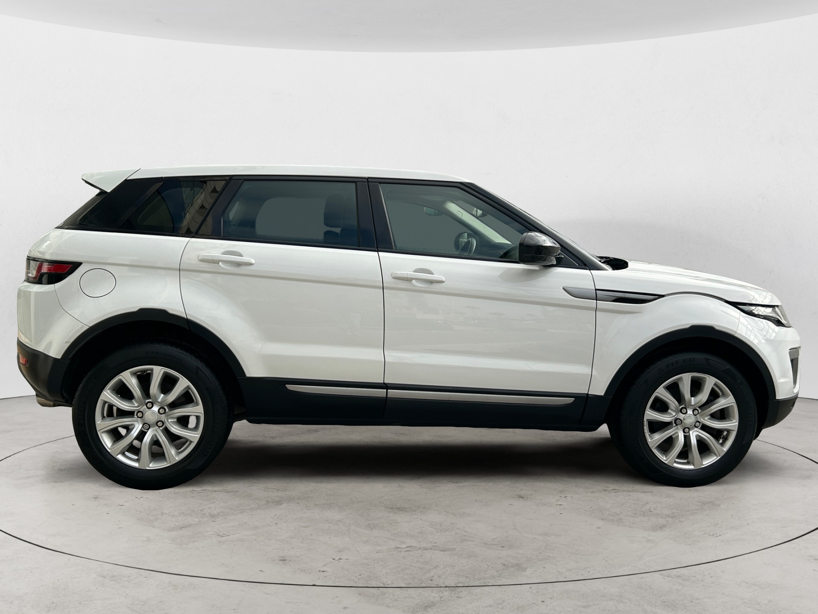LAND ROVER RANGE ROVER EVOQUE-LAND ROVER RANGE ROVER EVOQUE 2.0 D I4 204 4WD AUTOBIOGRAPHY-image-4