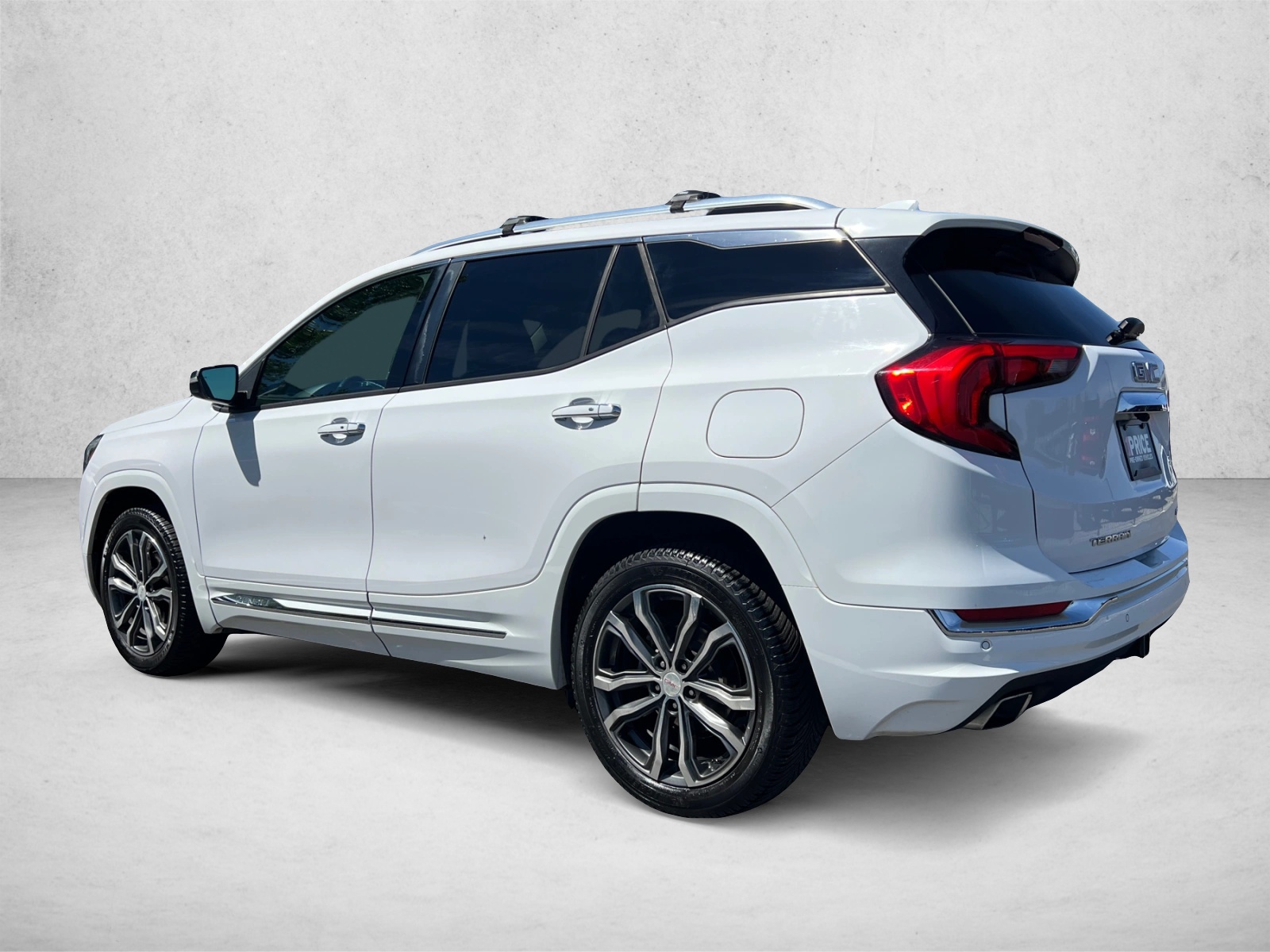 View vehicle photo 7