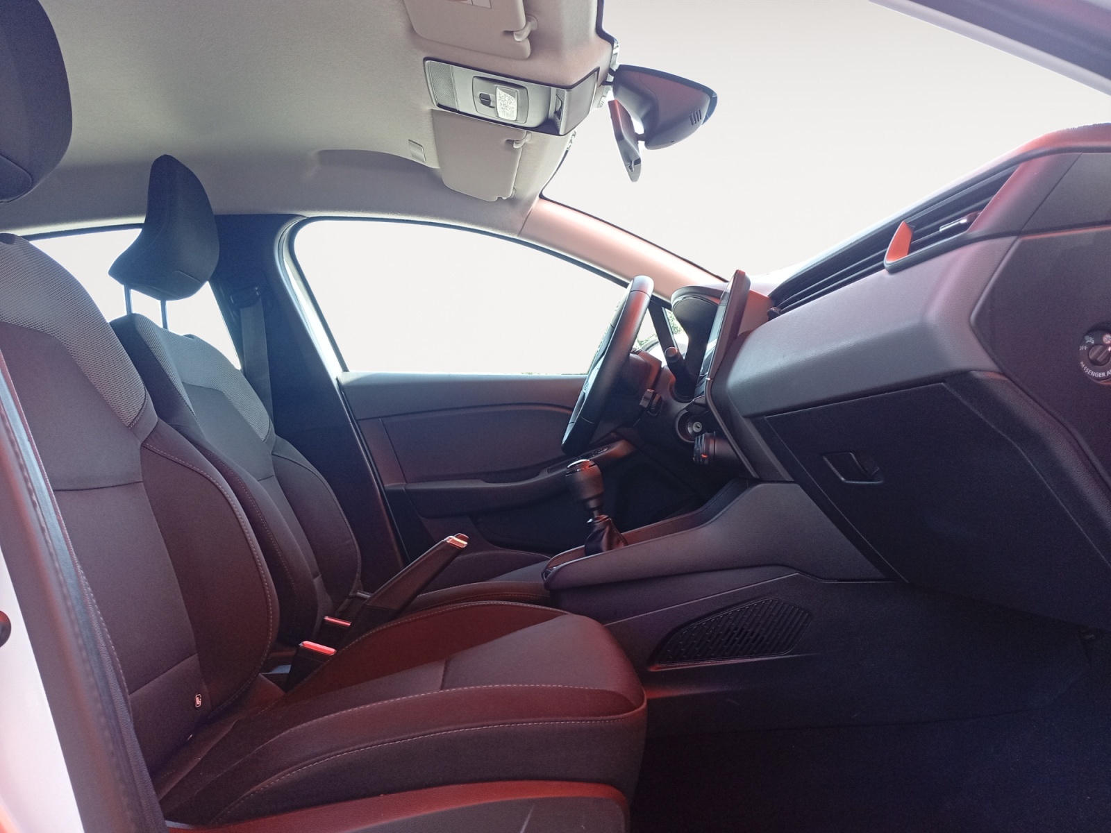 RENAULT CLIO-RENAULT CLIO AUTHENTIC-image-10