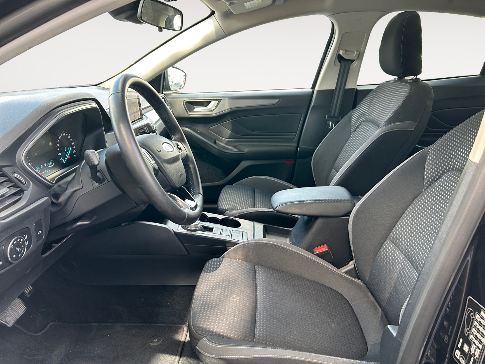 FORD FOCUS-FORD FOCUS 1.5 ECOBLUE 120 BVA CONNECTED-image-6