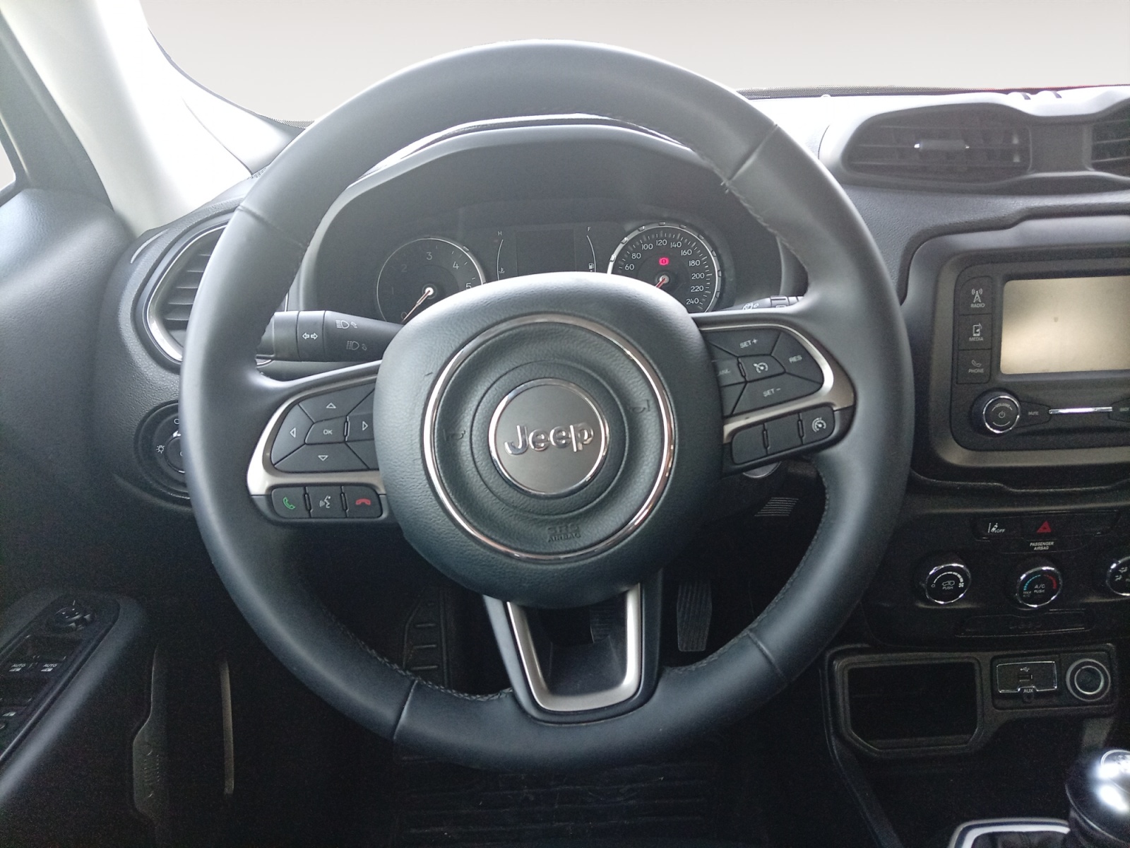 JEEP RENEGADE-JEEP RENEGADE RENEGADE I - PH1 - 1.6 MULTIJET LONGITUDE 4X2 BVM 120CH-image-9