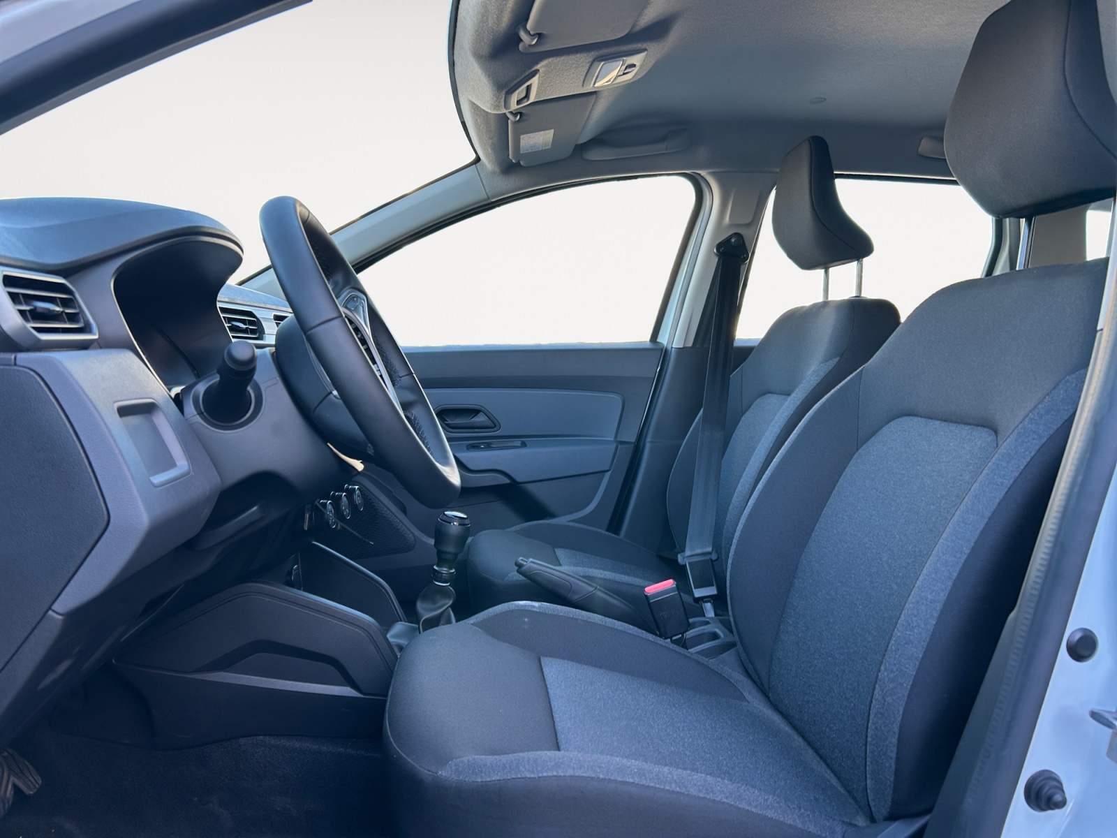 DACIA DUSTER-DACIA DUSTER DUSTER II - PH2 - 1.5 DCI ESSENTIEL BVM 85CH-image-7