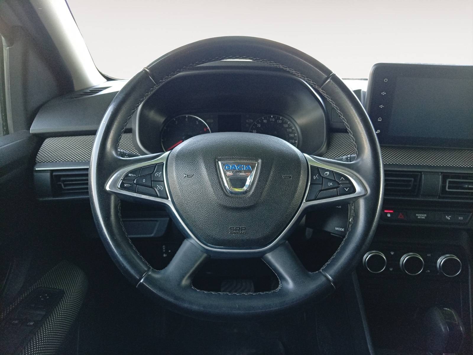 DACIA LOGAN-DACIA LOGAN LOGAN III - PH1 - 1.0 TCE 100 CVT CONFORT BVA 100CH-image-9