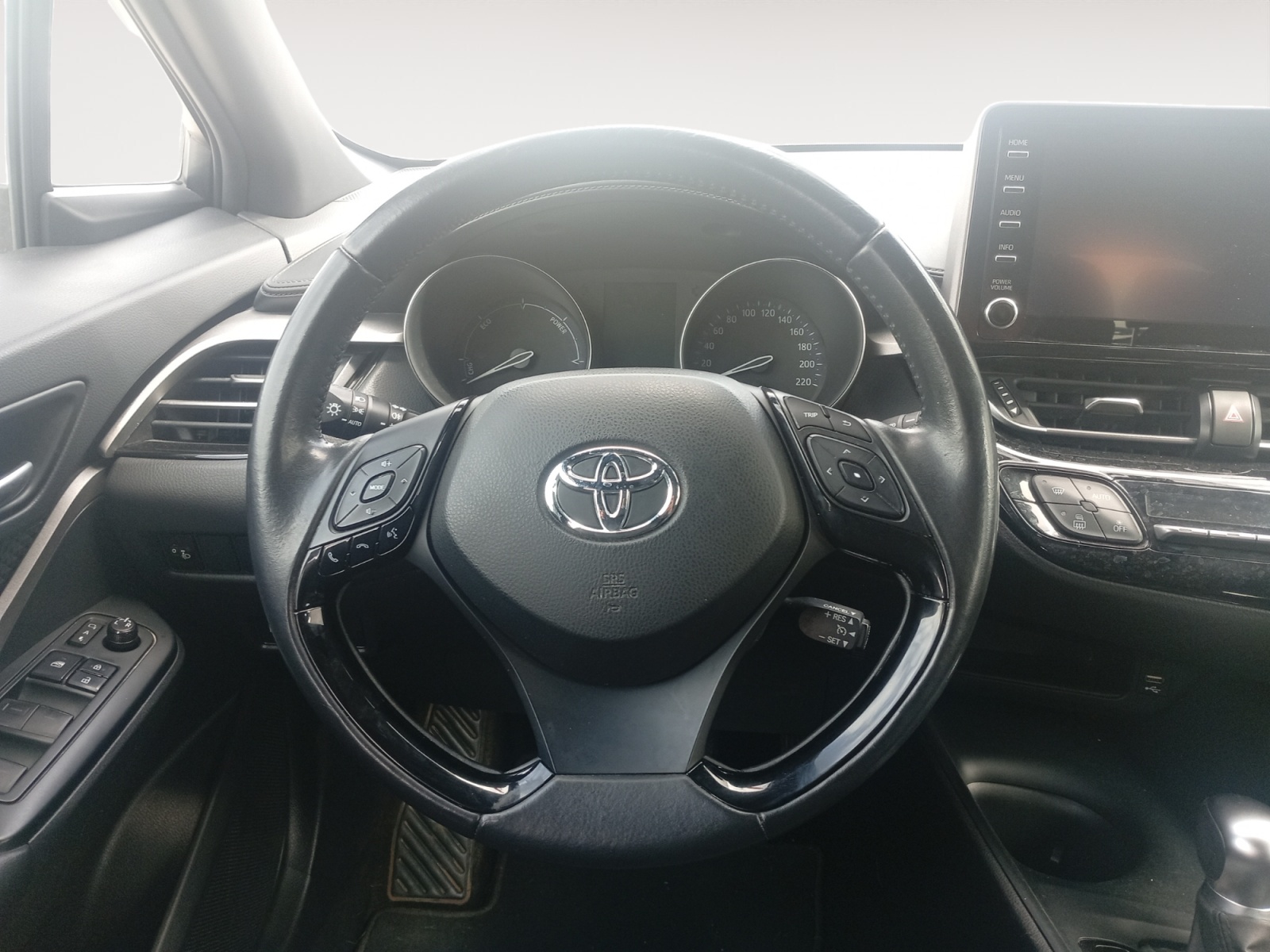 TOYOTA C-HR-TOYOTA C-HR 1.8 HYBRIDE 122 DISTINCTIVE-image-9