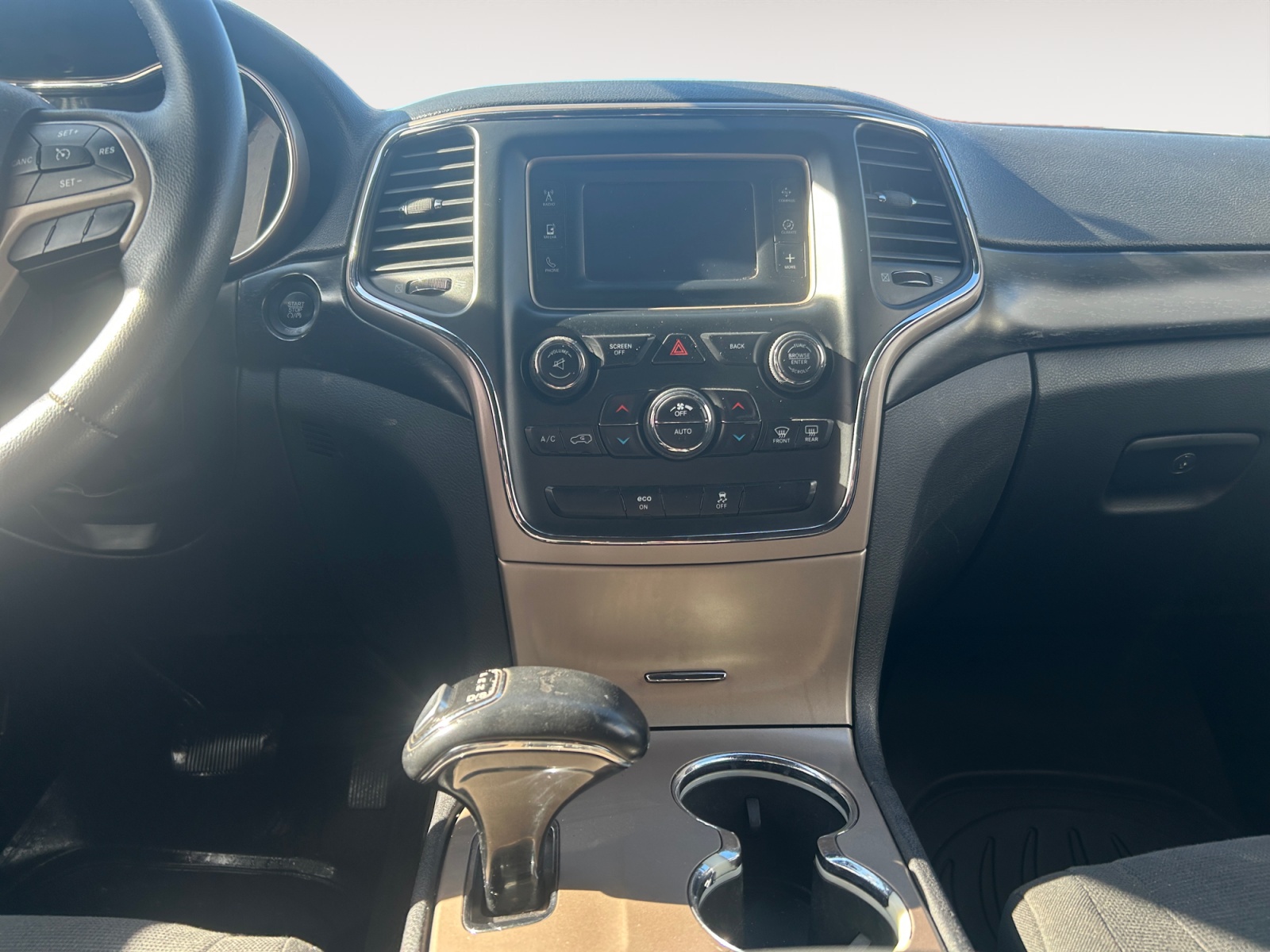 JEEP GRAND CHEROKEE-JEEP GRAND CHEROKEE GRAND CHEROKEE IV - PH2 - 3.0 V6 CRD LAREDO 8 BVA 190CH-image-7